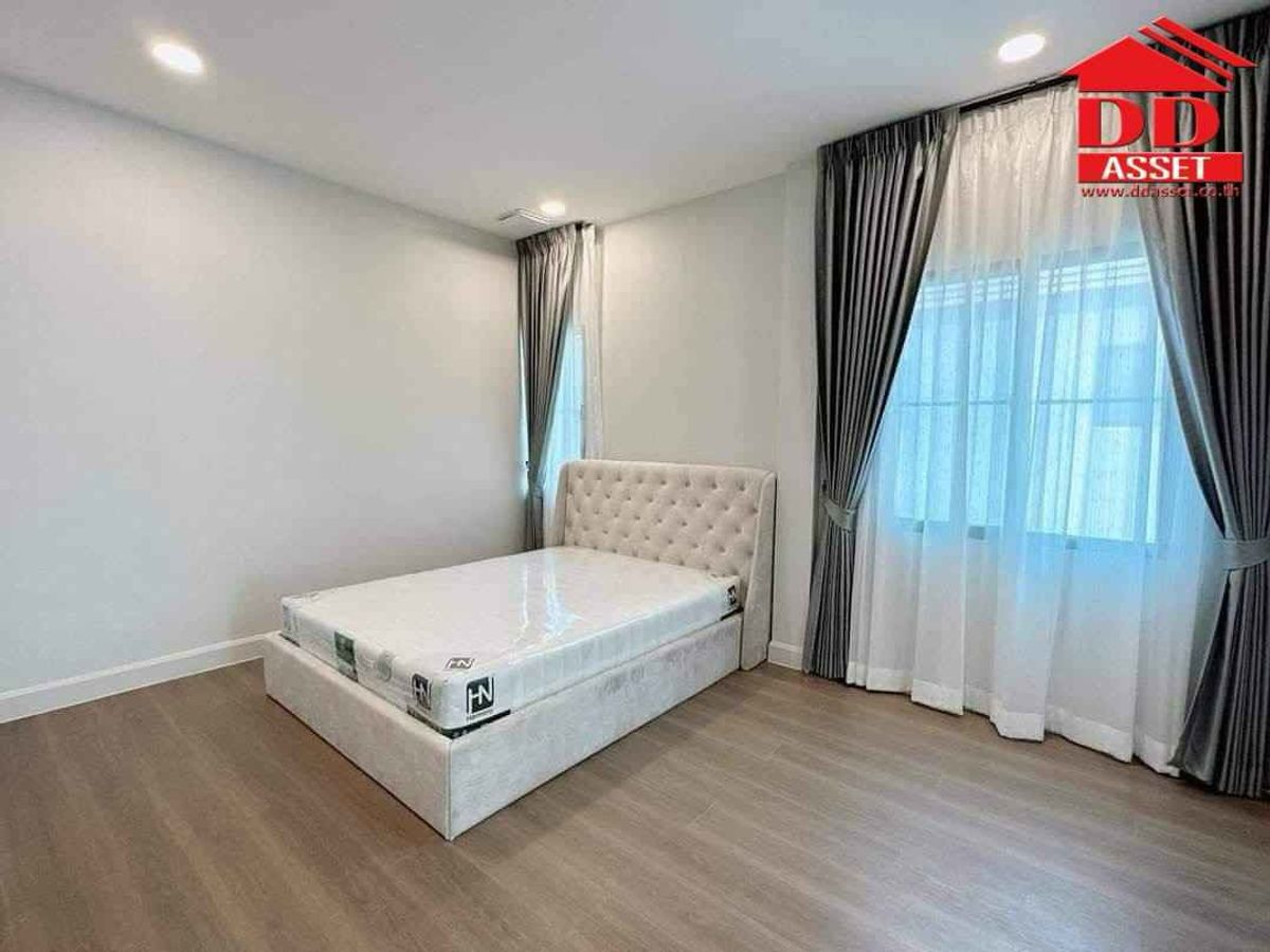 HousePattanakan, Srinakarin : Sell/rent Nanthana Wan Rama 9, Bangkok, Krungthep Kreetha Nantawan Rama 9 - Krungthep Kreetha Code: H8198
