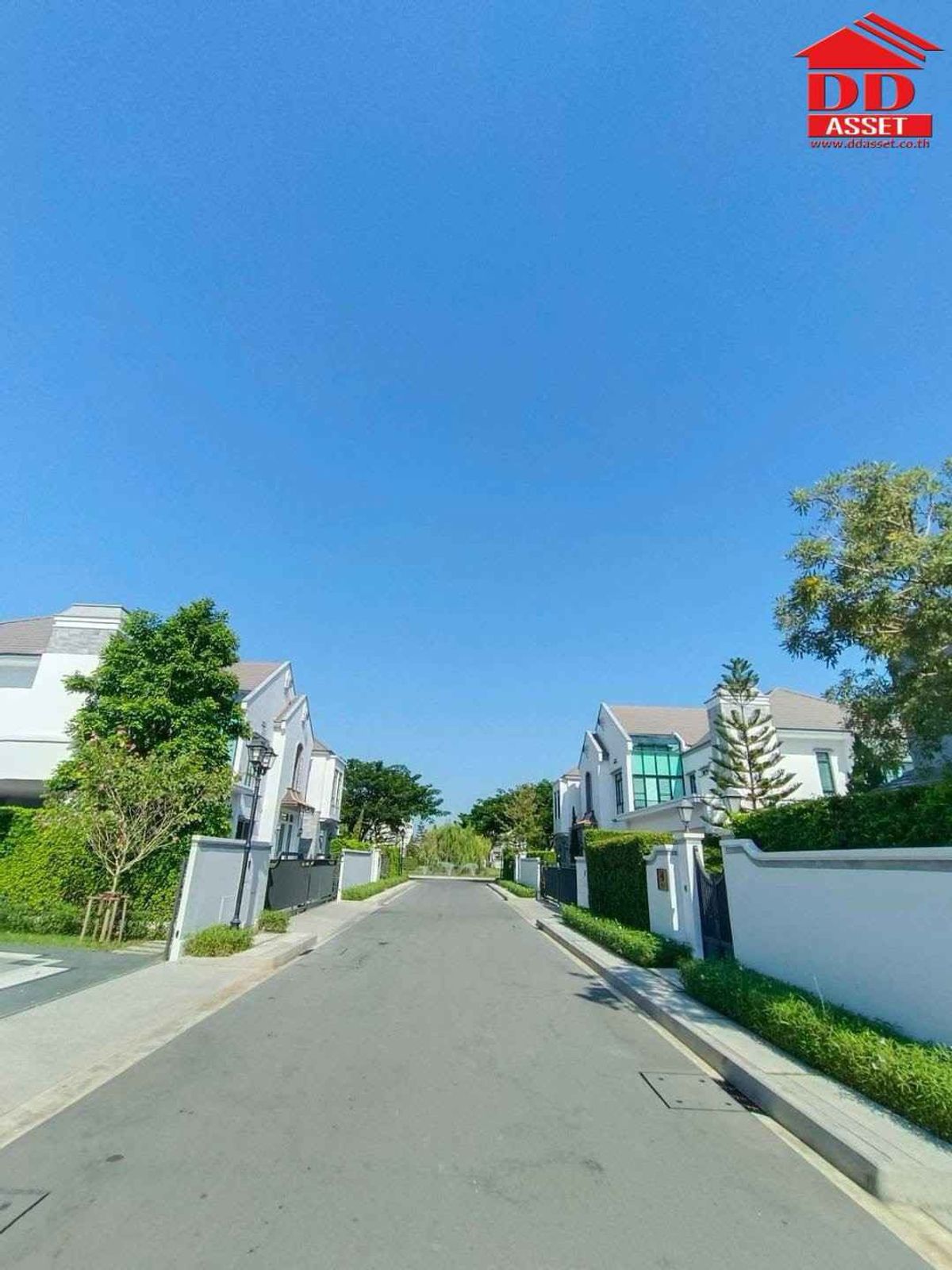 HousePattanakan, Srinakarin : Nantawan Rama 9 New Krungthepkreetha: Nantawan Rama 9, Krungthep Kreetha, Code: H8197