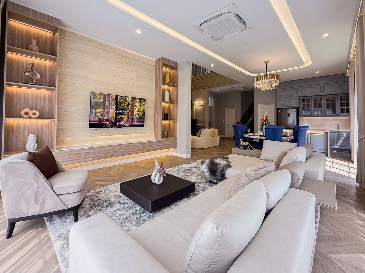 บ้านพัฒนาการ ศรีนครินทร์ : 🌈 Ultra Luxury Mansion with 4 Bedroom at Narasiri Krungthep Kreetha⭐