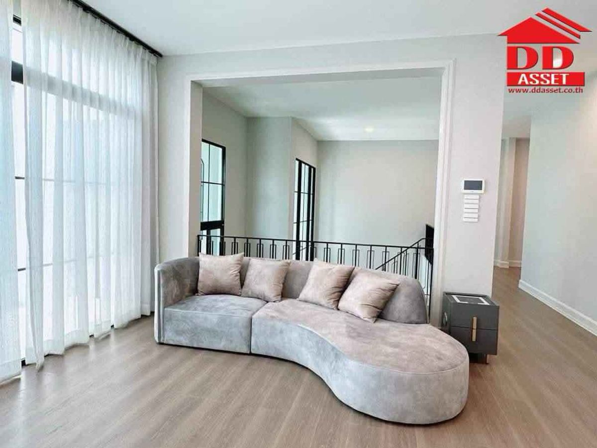 HousePattanakan, Srinakarin : Sell/rent Nanthana Wan Rama 9, Bangkok, Krungthep Kreetha Nantawan Rama 9 - Krungthep Kreetha Code: H8198