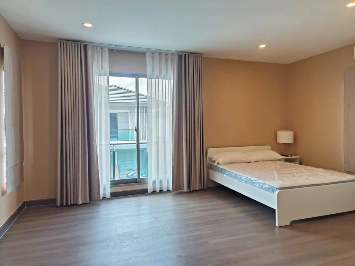 For RentHousePattanakan, Srinakarin : For Rent The Palm Krungthep Kreetha-Wongwaen The Palm, Krungthep Krungkhri-Ring Code: H8192