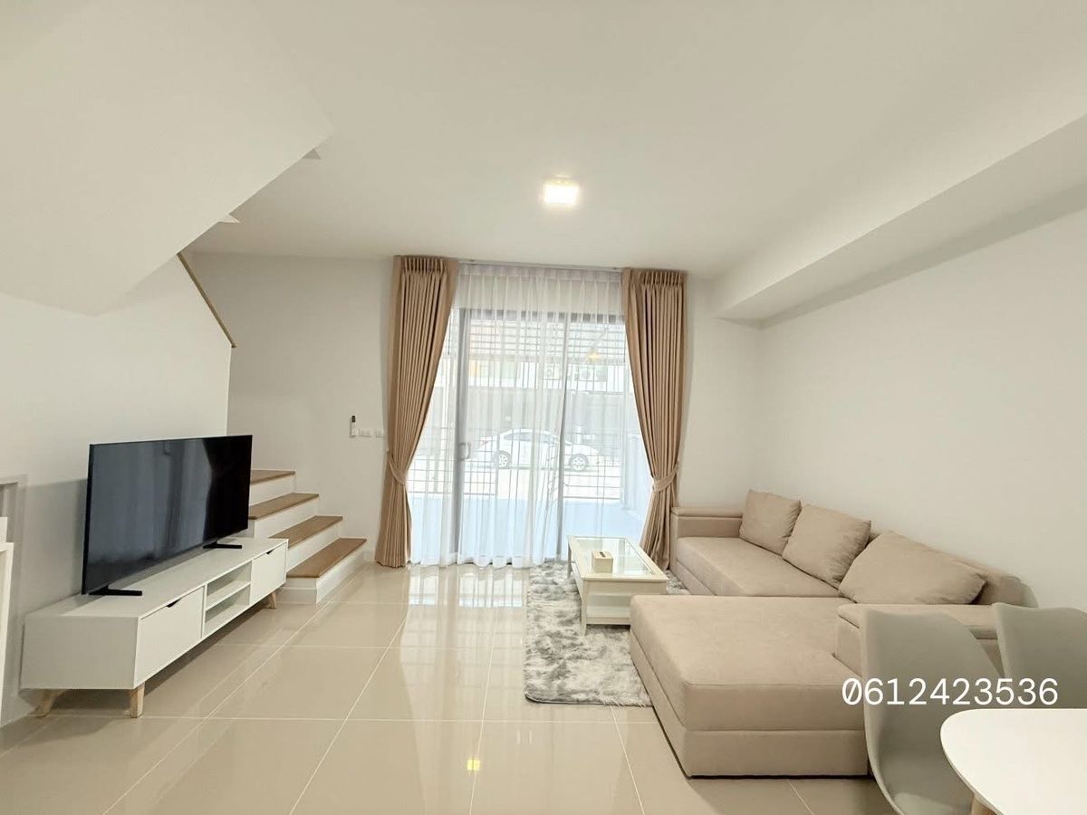 ให้เช่าทาวน์โฮมบางนา แบริ่ง ลาซาล : 🐱🐶Pet Friendly 🐱🐶ให้เช่าพลีโน่ สุขุมวิท บางนา 2🚗ใกล้ Mega Bangna  5 นาที
เฟอร์นิเจอร์ครบ​ พร้อมอยู่✅

