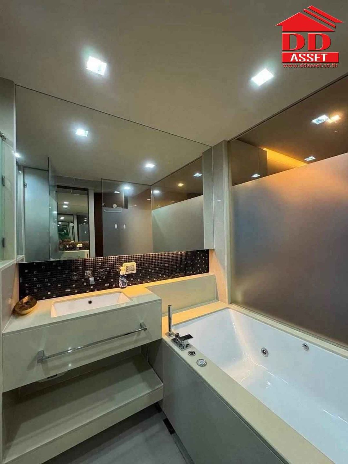 ขายคอนโดสาทร นราธิวาส : The Address Sathorn ดิแอดเดรส ซอยสาทร12  รหัส : C8334