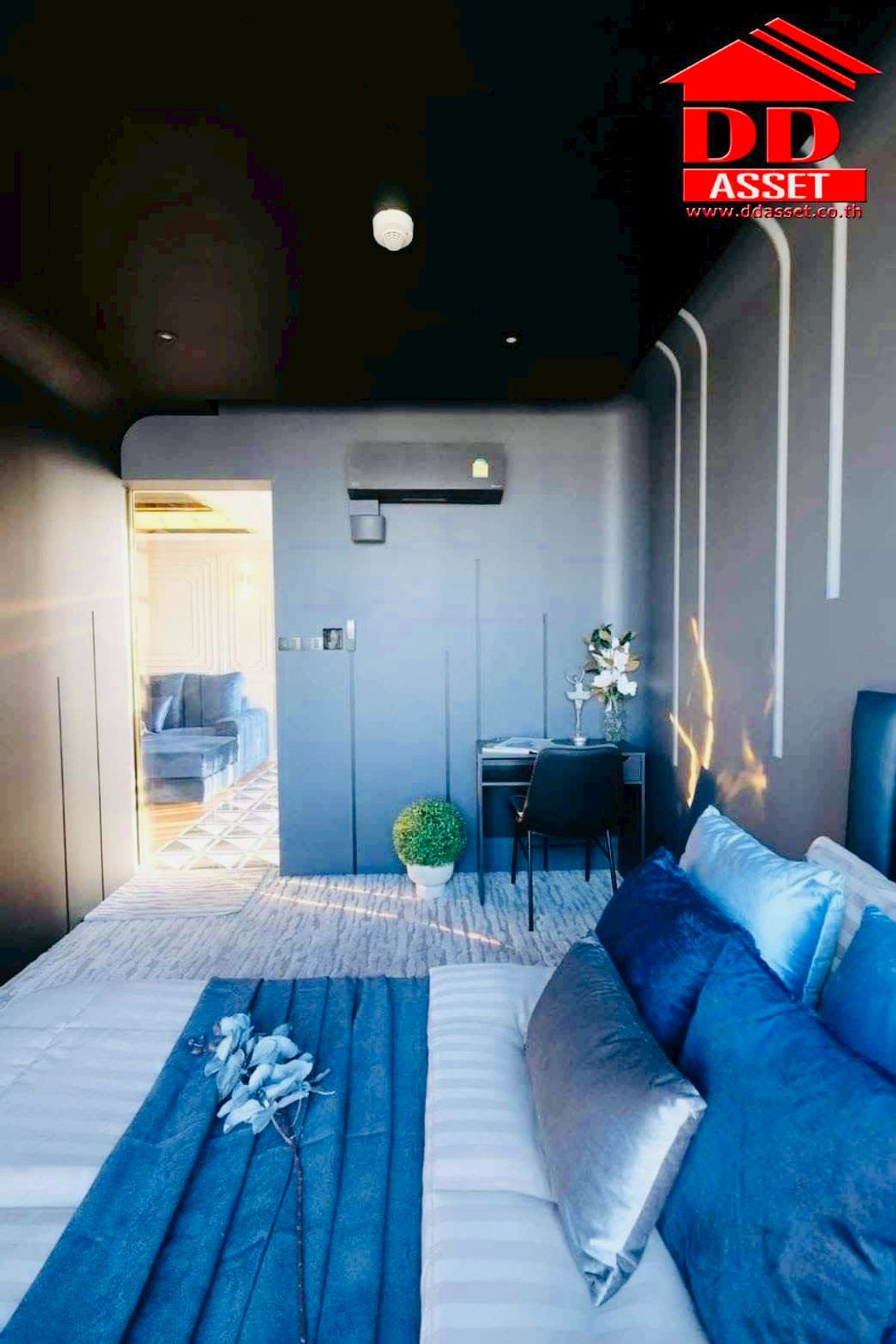 For SaleCondoRama9, Petchburi, RCA : Selling A Special ID Asoke- Ratchada A Space ID Asok- Ratchada Code: C8338