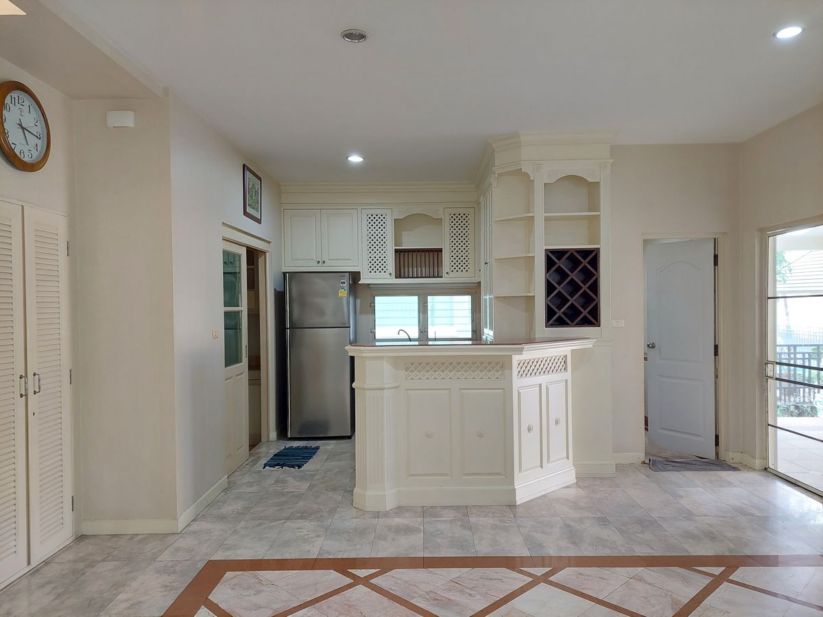 บ้านสมุทรปราการ สำโรง : บ้านเดี่ยว นันทวัน ศรีนครินทร์ 100 ตารางวา 250 ตารางเมตร