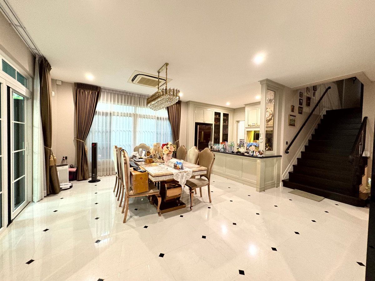 For SaleHouseBangna, Bearing, Lasalle : ✨ Special Price! Instant Discount of Nearly 3 Million Baht! ✨ Nantawan Bangna Km.7