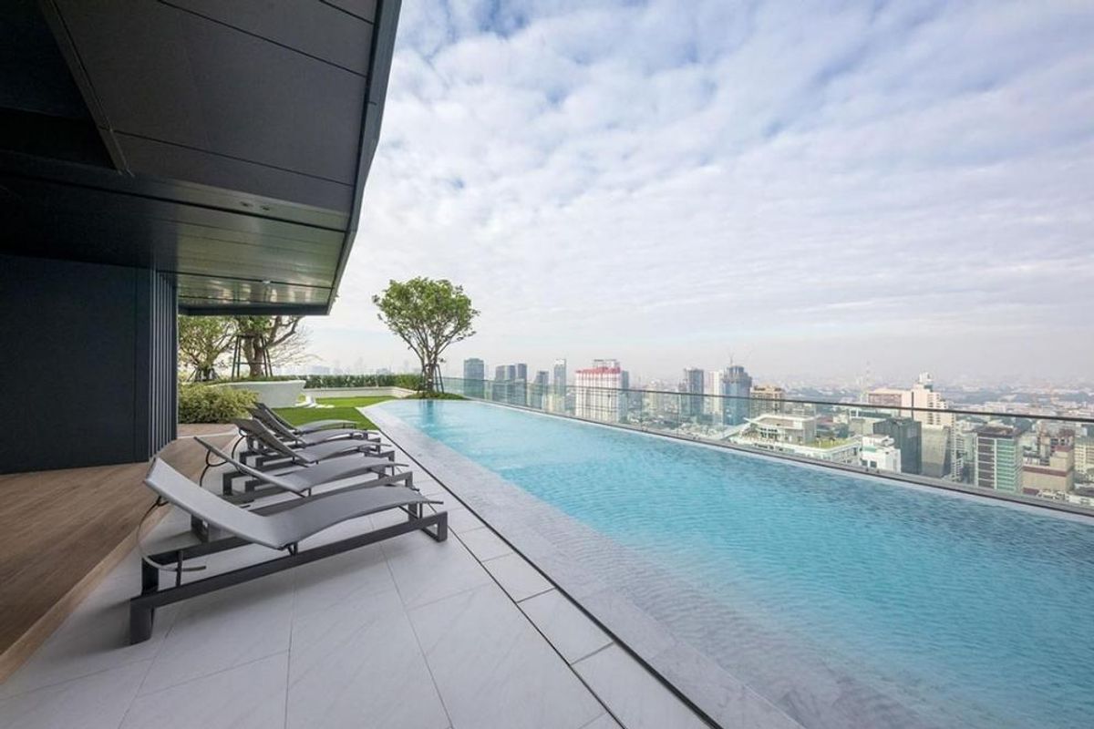 ให้เช่าคอนโดราชเทวี พญาไท : For Rent Studio at The Room พญาไท ปลอดภัย ทนแรงแผ่นดินไหว