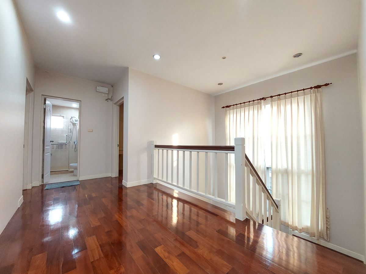 บ้านสมุทรปราการ สำโรง : บ้านเดี่ยว นันทวัน ศรีนครินทร์ 100 ตารางวา 250 ตารางเมตร