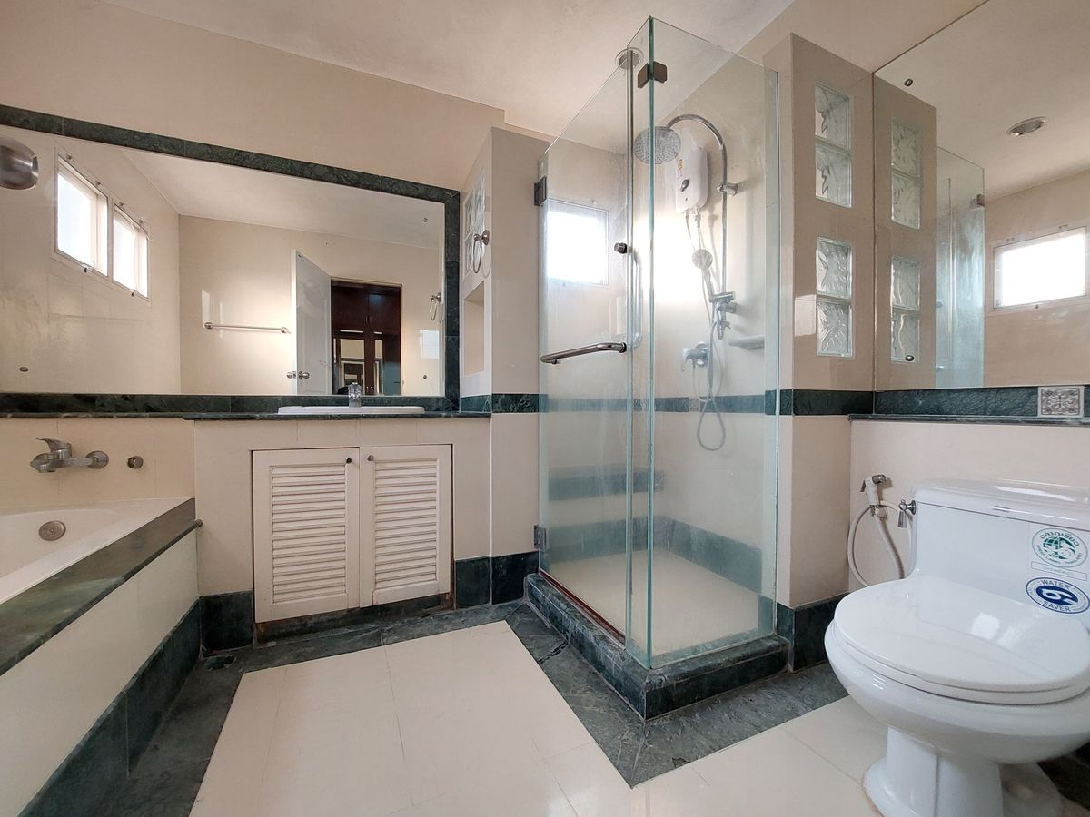 บ้านสมุทรปราการ สำโรง : บ้านเดี่ยว นันทวัน ศรีนครินทร์ 100 ตารางวา 250 ตารางเมตร