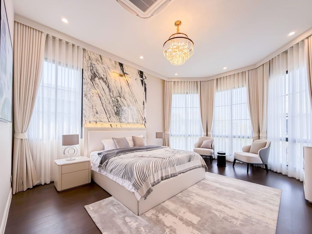 บ้านพัฒนาการ ศรีนครินทร์ : ขาย/เช่า บ้านนาราสิริ กรุงเทพกีฑา ขนาด 495 Sq.m เพียง 79 MB/450,000 ติดต่อ 086-795-9997 จิมมี่