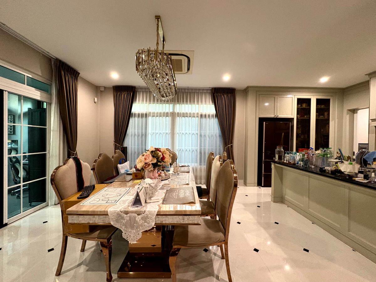 For SaleHouseBangna, Bearing, Lasalle : ✨ Special Price! Instant Discount of Nearly 3 Million Baht! ✨ Nantawan Bangna Km.7