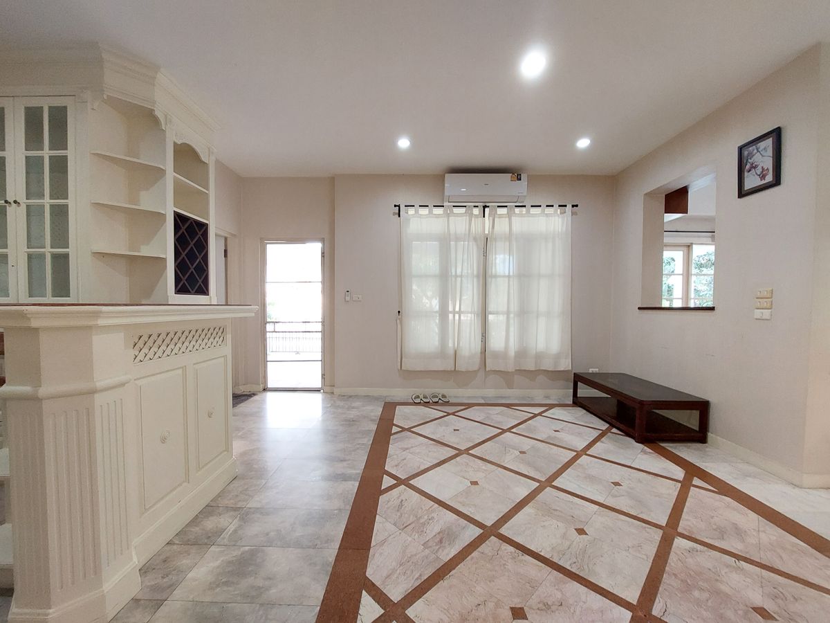 บ้านสมุทรปราการ สำโรง : บ้านเดี่ยว นันทวัน ศรีนครินทร์ 100 ตารางวา 250 ตารางเมตร