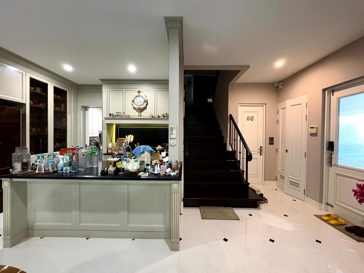 For SaleHouseBangna, Bearing, Lasalle : ✨ Special Price! Instant Discount of Nearly 3 Million Baht! ✨ Nantawan Bangna Km.7