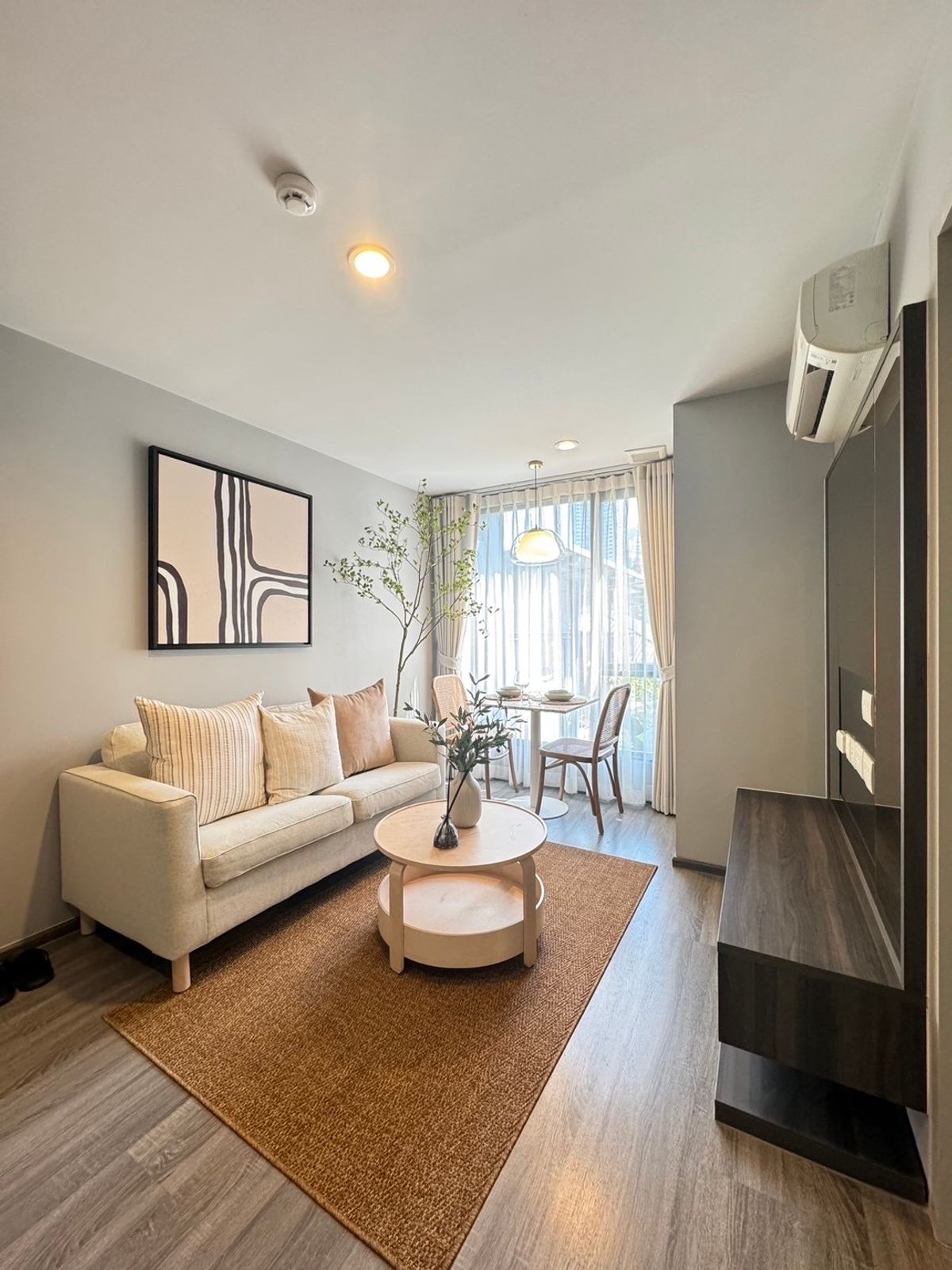 ให้เช่าคอนโดสุขุมวิท อโศก ทองหล่อ : For Rent 📣 Ideo Mobi Sukhumvit 40 1-BR