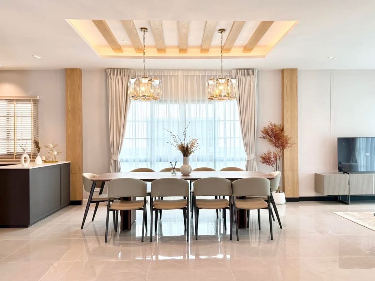 For SaleHouseBangna, Bearing, Lasalle : House for sale, The City Bangna 2, only 34.9 MB. Contact 086-795-9997.