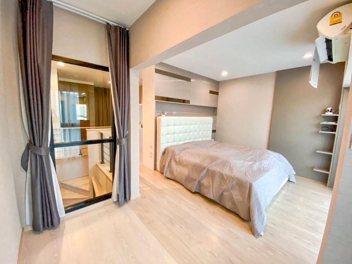 For RentTownhomePattanakan, Srinakarin : Townhome behind Arden angle, development of Ma Thong Lo 15 minutes