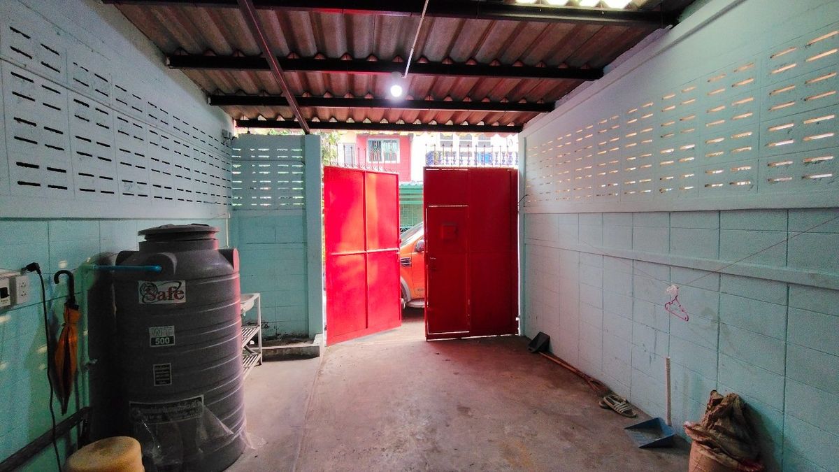 ขายทาวน์โฮมปิ่นเกล้า จรัญสนิทวงศ์ : 🏡 ขายทาวน์เฮ้าส์ 2 ชั้น โครงการจรัญวิลล่า 1 ใกล้รถไฟฟ้า เดินทางสะดวก 🚆