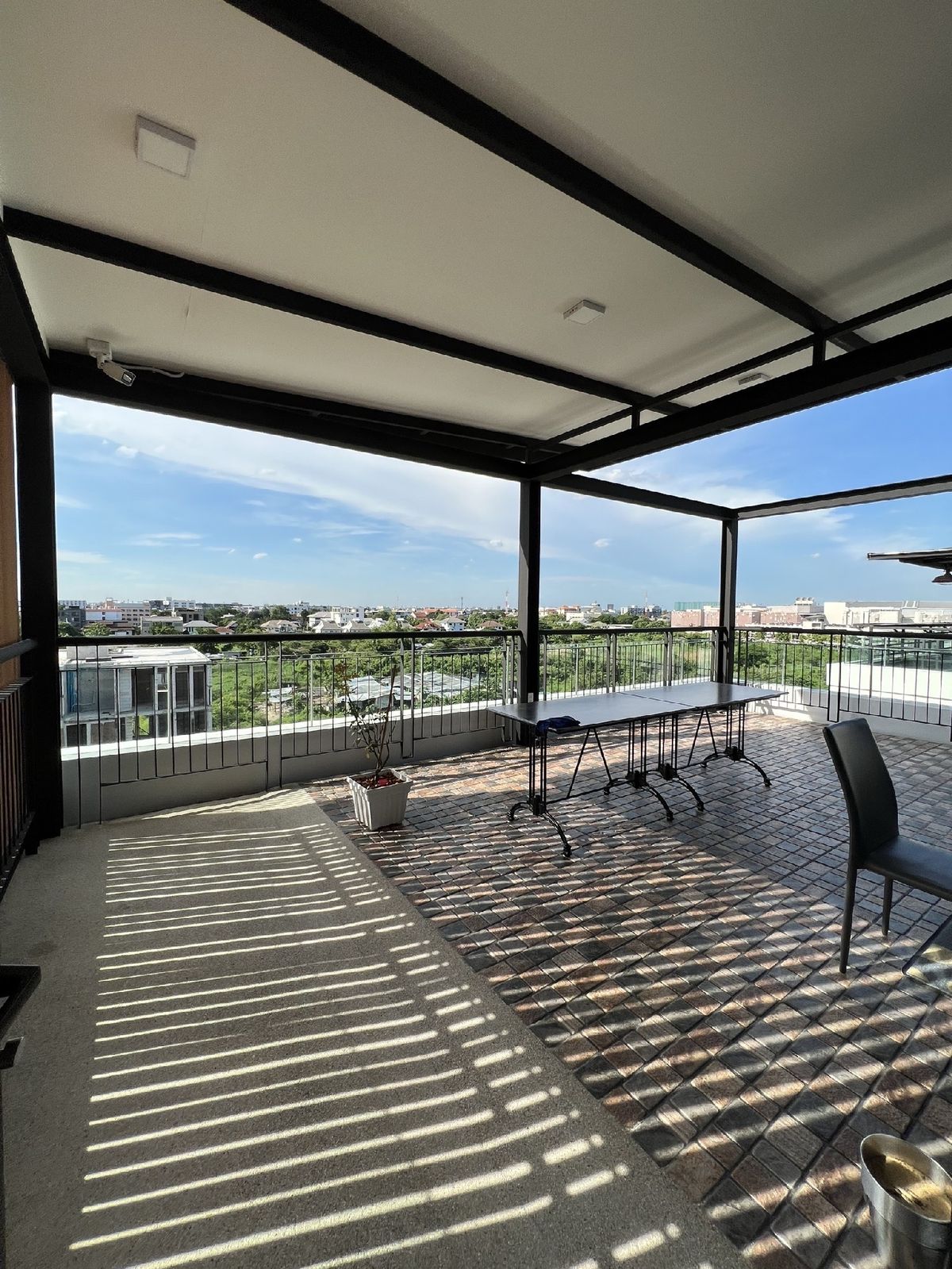 ขายโฮมออฟฟิศเลียบทางด่วนรามอินทรา : 📢👇โฮมออฟฟิศ 5ชั้น พร้อม lift ภายในอาคาร มีดาดฟ้า ระยะเดินไป Central Eastville ได้ เดินทางสะดวกหลายเส้นทาง ใกล้จุดขึ้นลงทางด่วน