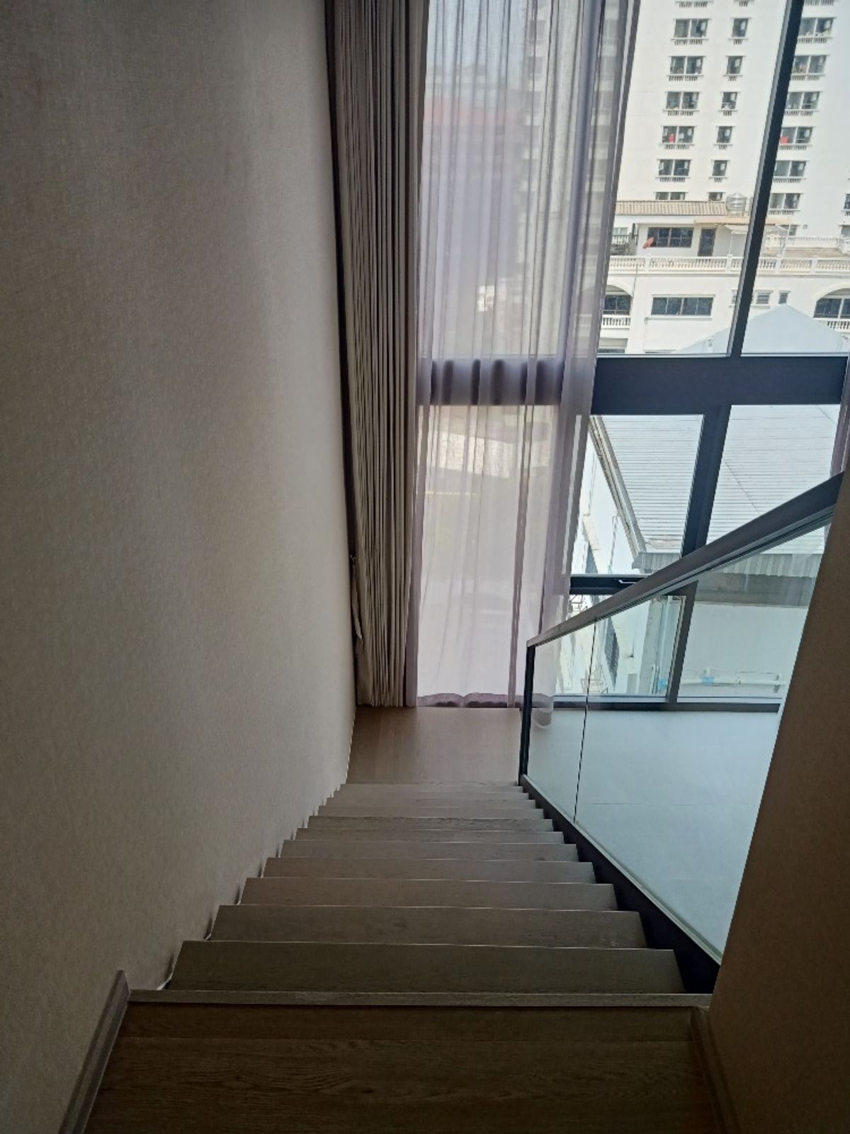 For SaleCondoSiam Paragon ,Chulalongkorn,Samyan : Cooper Siam【𝐒𝐄𝐋𝐋 & 𝐑𝐄𝐍𝐓】🔥Cozy & Chic – Spacious room, perfectly proportioned, with a special duplex area🔥 Contact Line ID: @hacondo