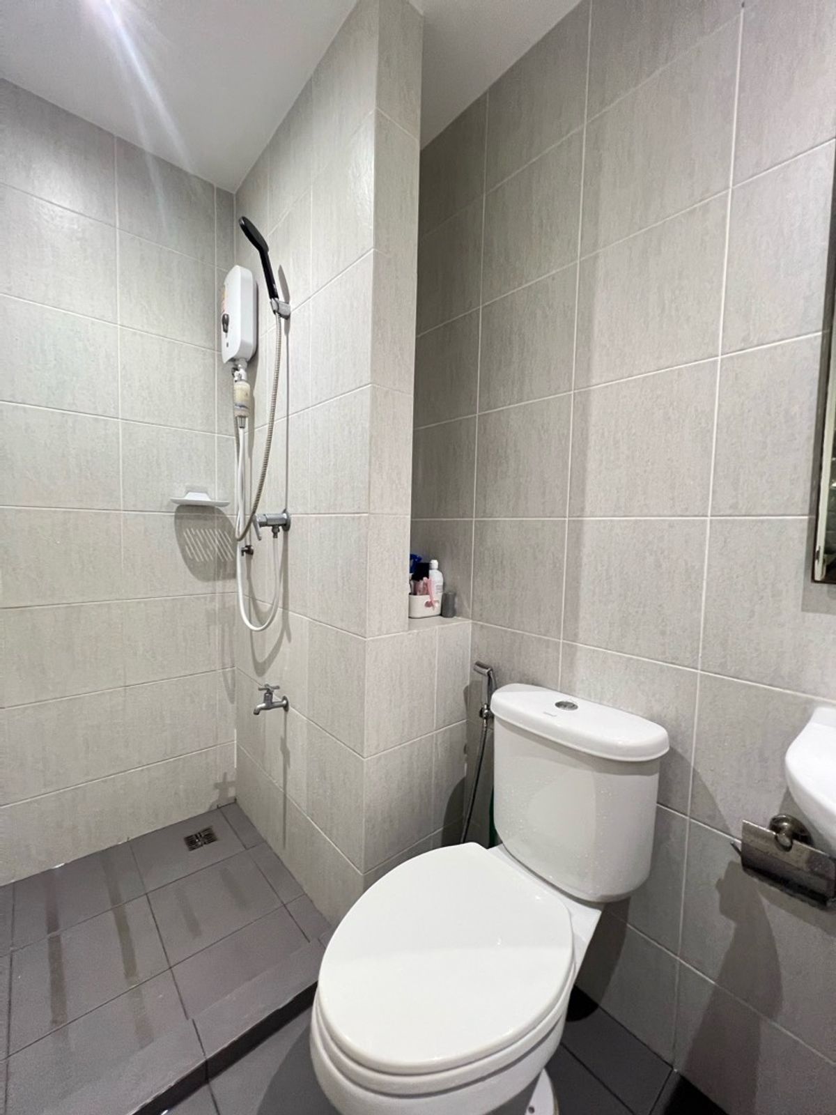 ขายคอนโดเสรีไทย-นิด้า : ลดแรง! คอนโด ไอคอนโด กรีนสเปซ เสรีไทย ห้องมุม  27 ตรม พิเศษ 1.39 ล้าน ราคาขายต่ำกว่าตลาด ผ่อนเบาๆ 6,xxx