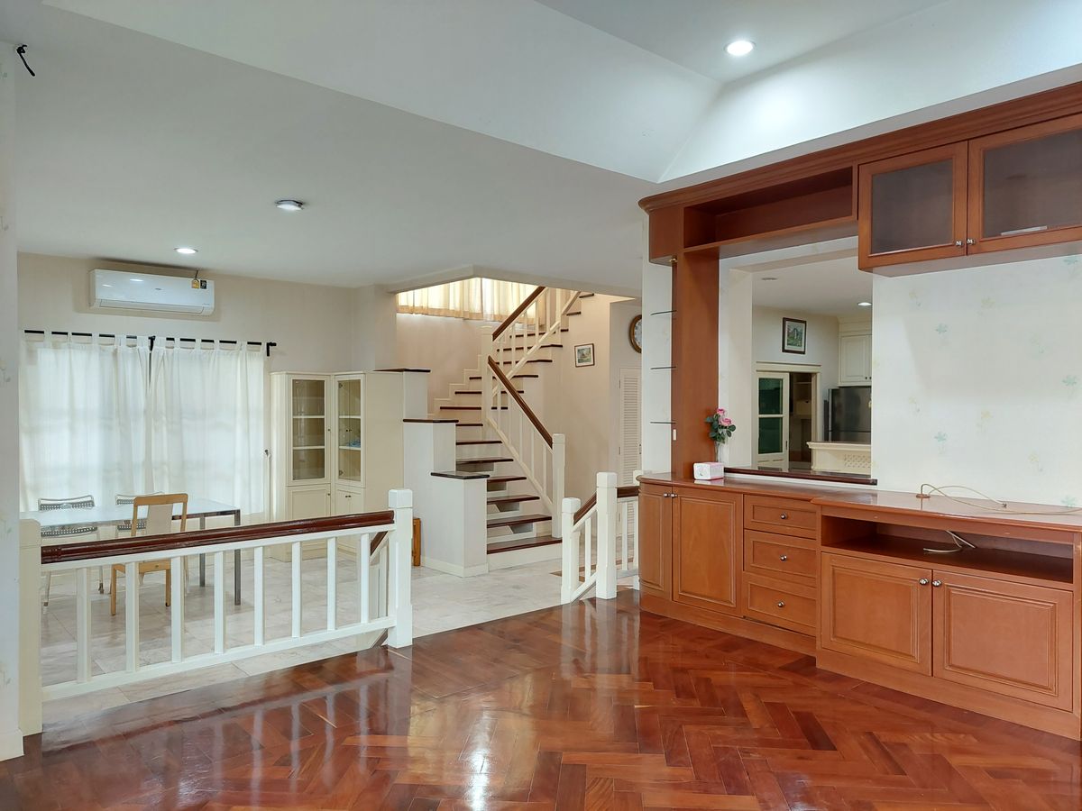 บ้านสมุทรปราการ สำโรง : บ้านเดี่ยว นันทวัน ศรีนครินทร์ 100 ตารางวา 250 ตารางเมตร