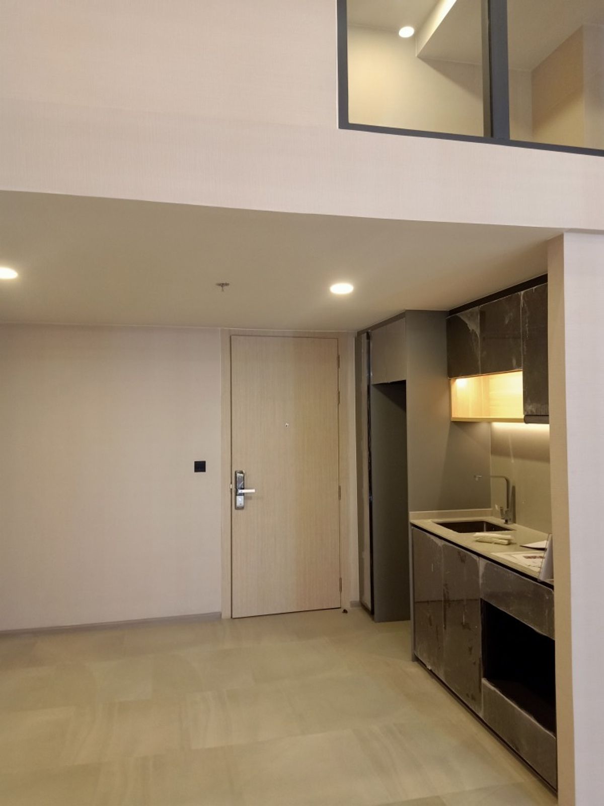 For SaleCondoSiam Paragon ,Chulalongkorn,Samyan : Cooper Siam【𝐒𝐄𝐋𝐋 & 𝐑𝐄𝐍𝐓】🔥Cozy & Chic – Spacious room, perfectly proportioned, with a special duplex area🔥 Contact Line ID: @hacondo