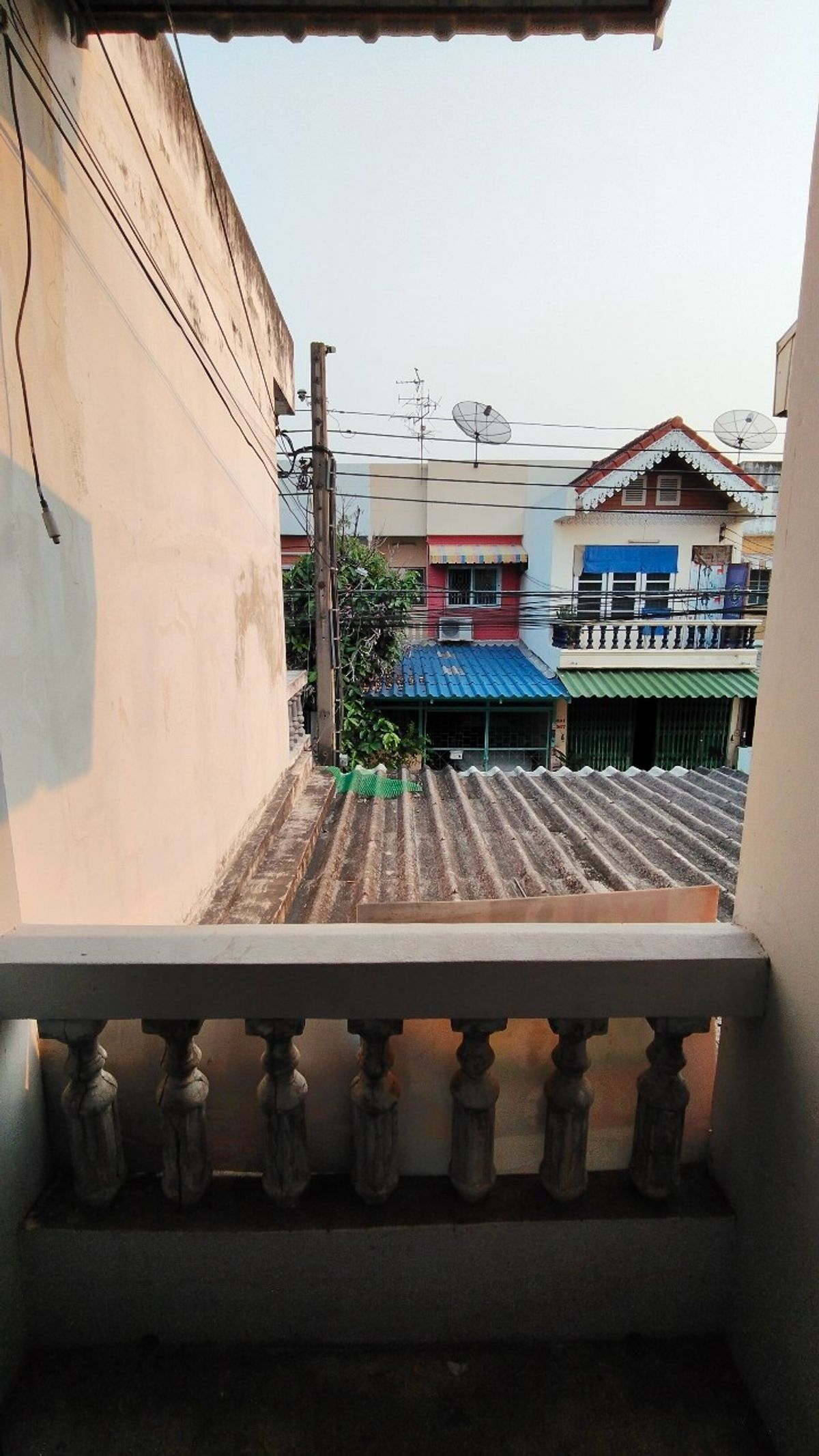 ขายทาวน์โฮมปิ่นเกล้า จรัญสนิทวงศ์ : 🏡 ขายทาวน์เฮ้าส์ 2 ชั้น โครงการจรัญวิลล่า 1 ใกล้รถไฟฟ้า เดินทางสะดวก 🚆