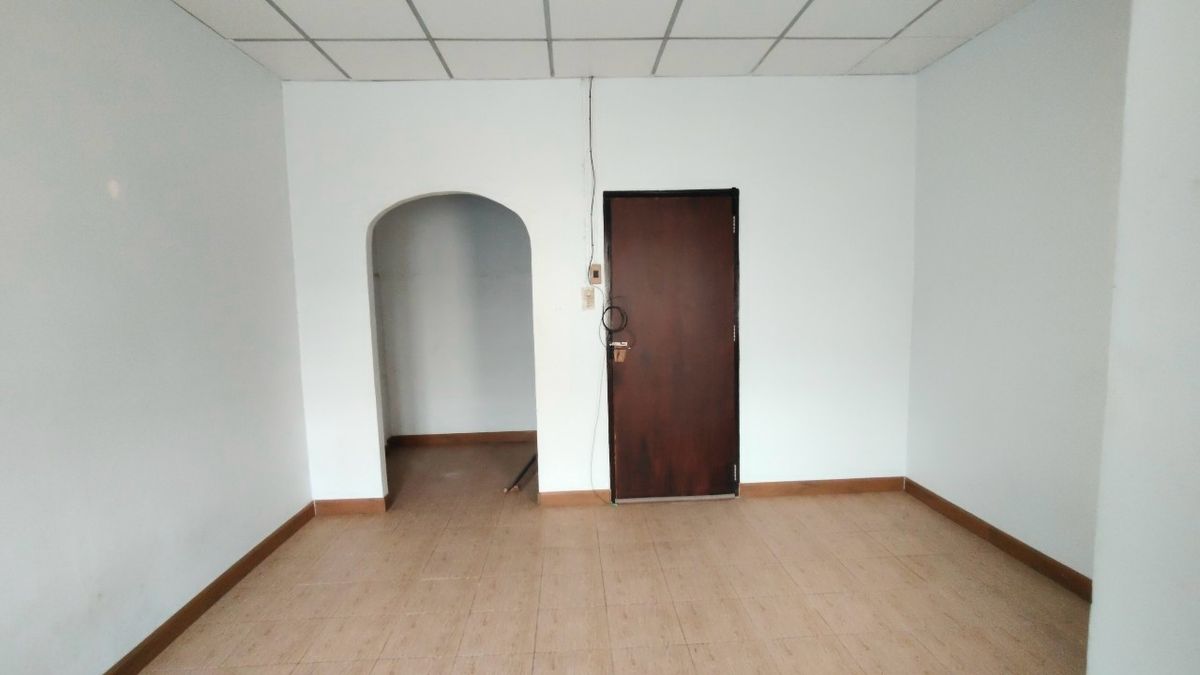 ขายทาวน์โฮมปิ่นเกล้า จรัญสนิทวงศ์ : 🏡 ขายทาวน์เฮ้าส์ 2 ชั้น โครงการจรัญวิลล่า 1 ใกล้รถไฟฟ้า เดินทางสะดวก 🚆