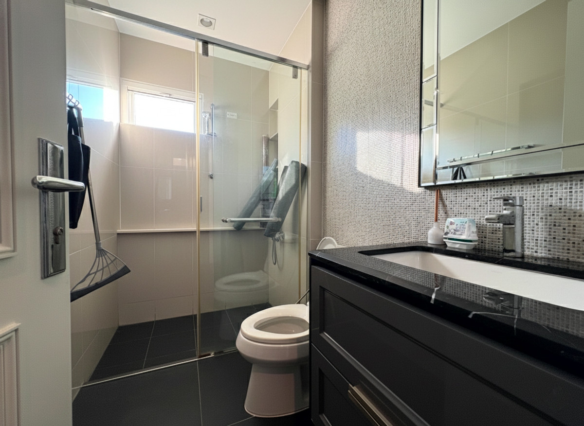 For SaleHouseBangna, Bearing, Lasalle : ✨ Special Price! Instant Discount of Nearly 3 Million Baht! ✨ Nantawan Bangna Km.7