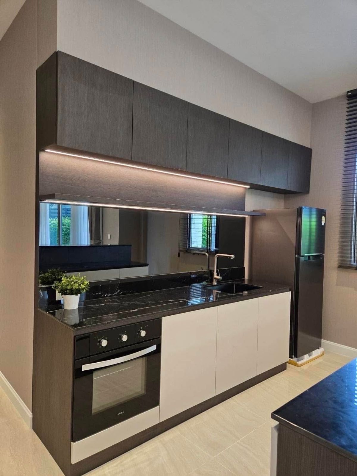 บ้านลาดกระบัง สุวรรณภูมิ : ขาย/เช่า บ้านตกแต่งพร้อมอยู่ Perfect Masterpiece Rama9-Krungthep Kreetha 5 bed เพียง 95 MB / เช่า 500,000/month