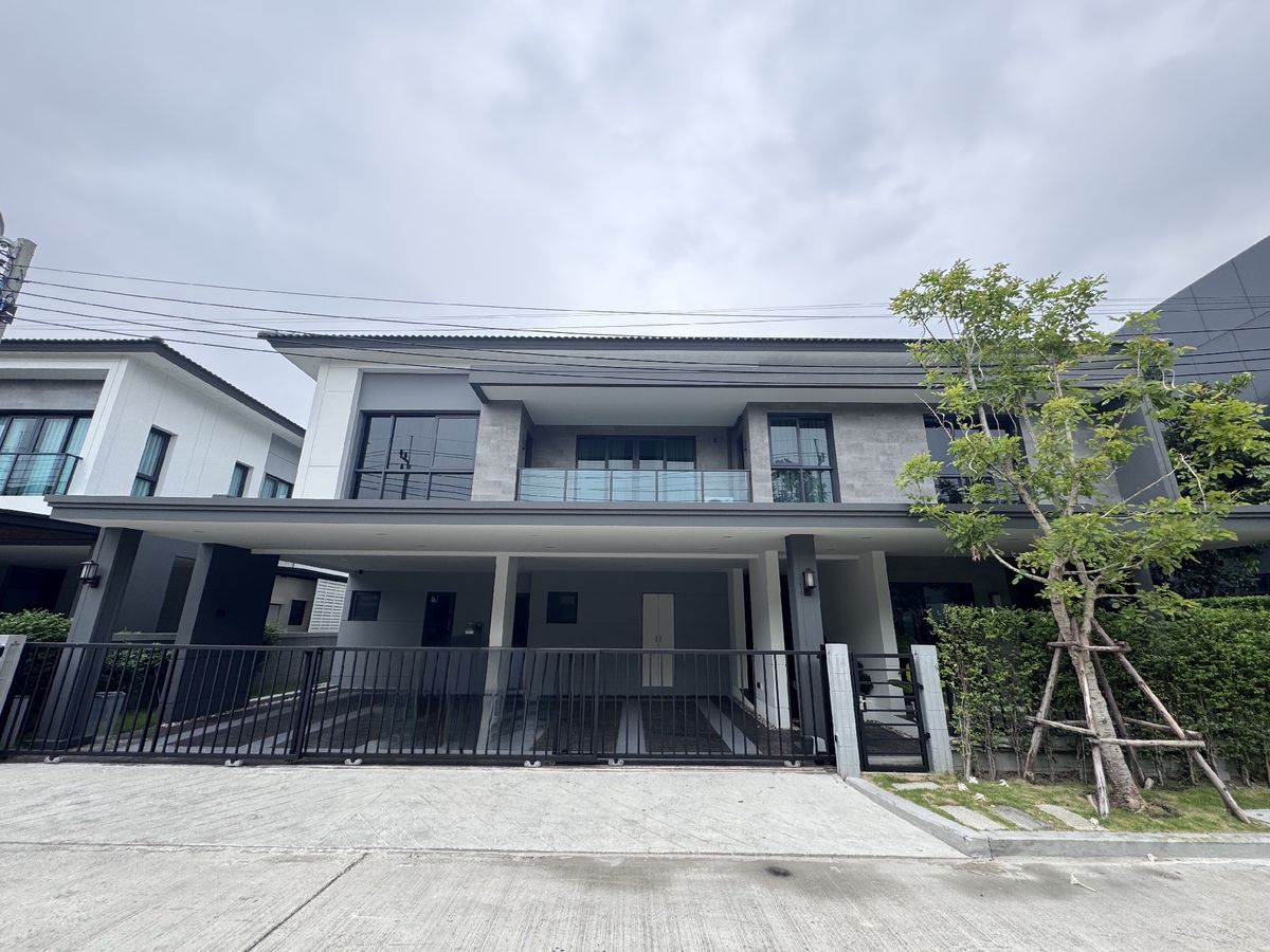 HouseLadkrabang, Suwannaphum Airport : Rent a luxury house, 5 beds, 6 built -in water in every room