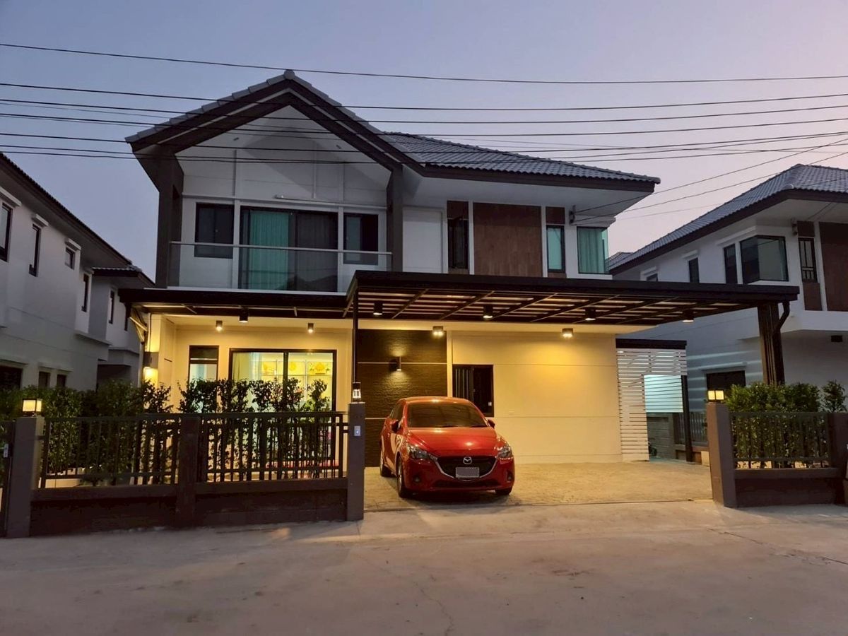 ขายบ้านเสรีไทย-นิด้า : บ้านแต่งครบ สวยมาก 4นอน ใกล้สุวรรณภูมิ