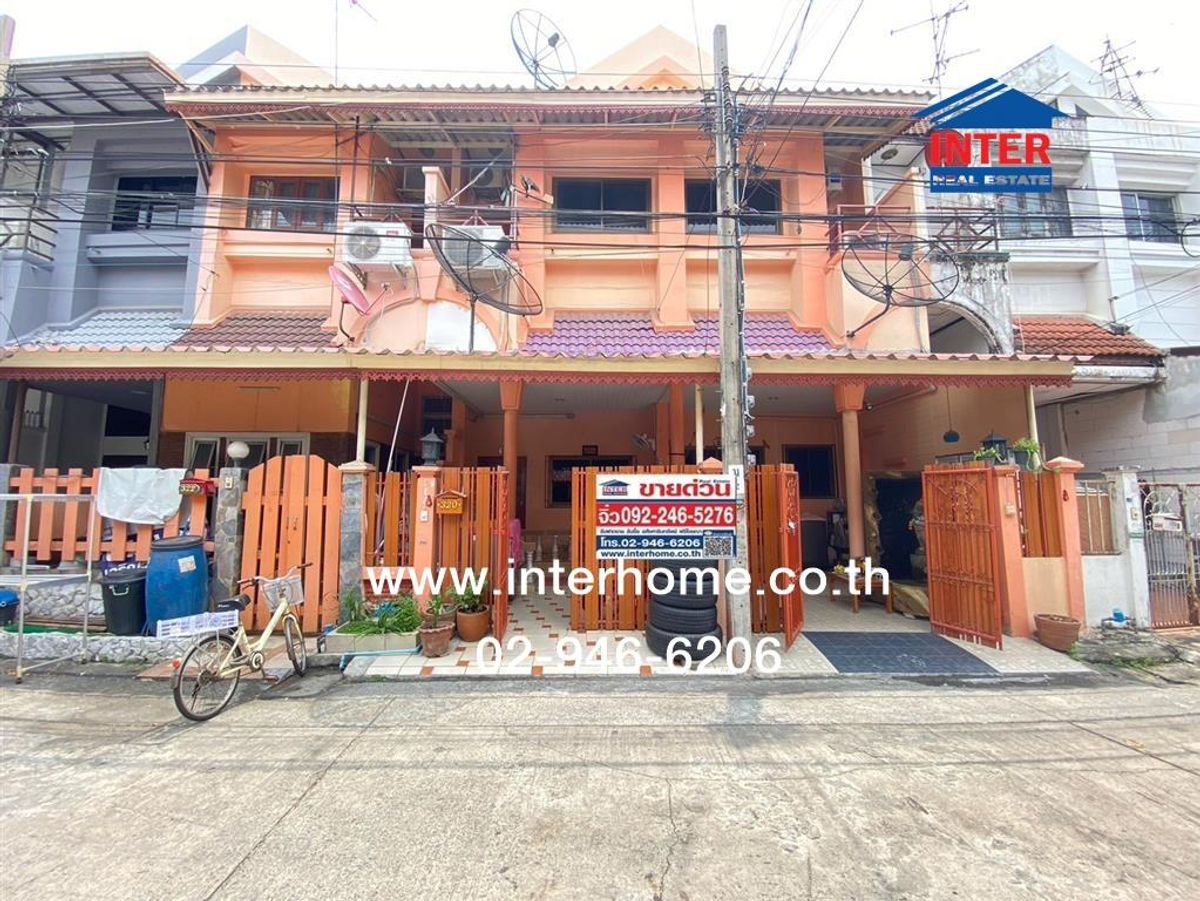 ขายทาวน์โฮมเสรีไทย-นิด้า : ทาวน์เฮ้าส์ 2.5 ชั้น 18 ตร.ว. หมู่บ้านเกษรา คลาสสิคโฮม ใกล้โรงเรียนทรงวิทย์ศึกษา ซอยเสรีไทย81/2 ถนนรามอินทรา ถนนเสรีไทย เขตคันนายาว กรุงเทพมหานคร