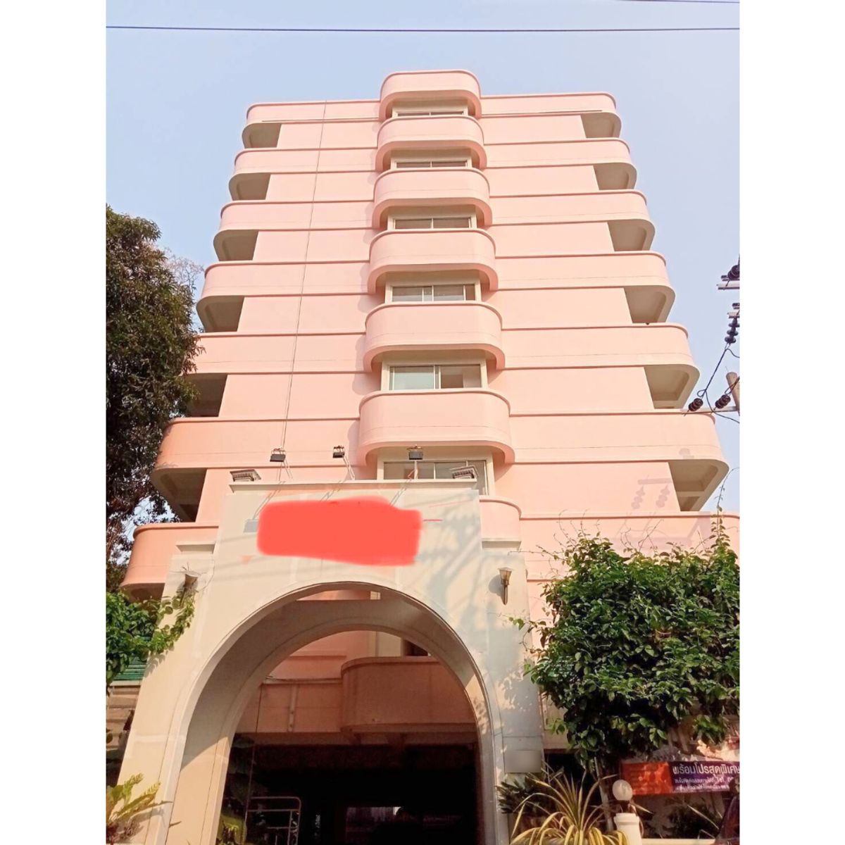 For SaleHotel&Apartment BusinessRatchadapisek, Huaikwang, Suttisan : Apartment for sale, including a 9 -story Rama 9 intersection building with 9 floors of elevators, Ratchadaphisek Road, 66 rooms, 122 sq.m.
