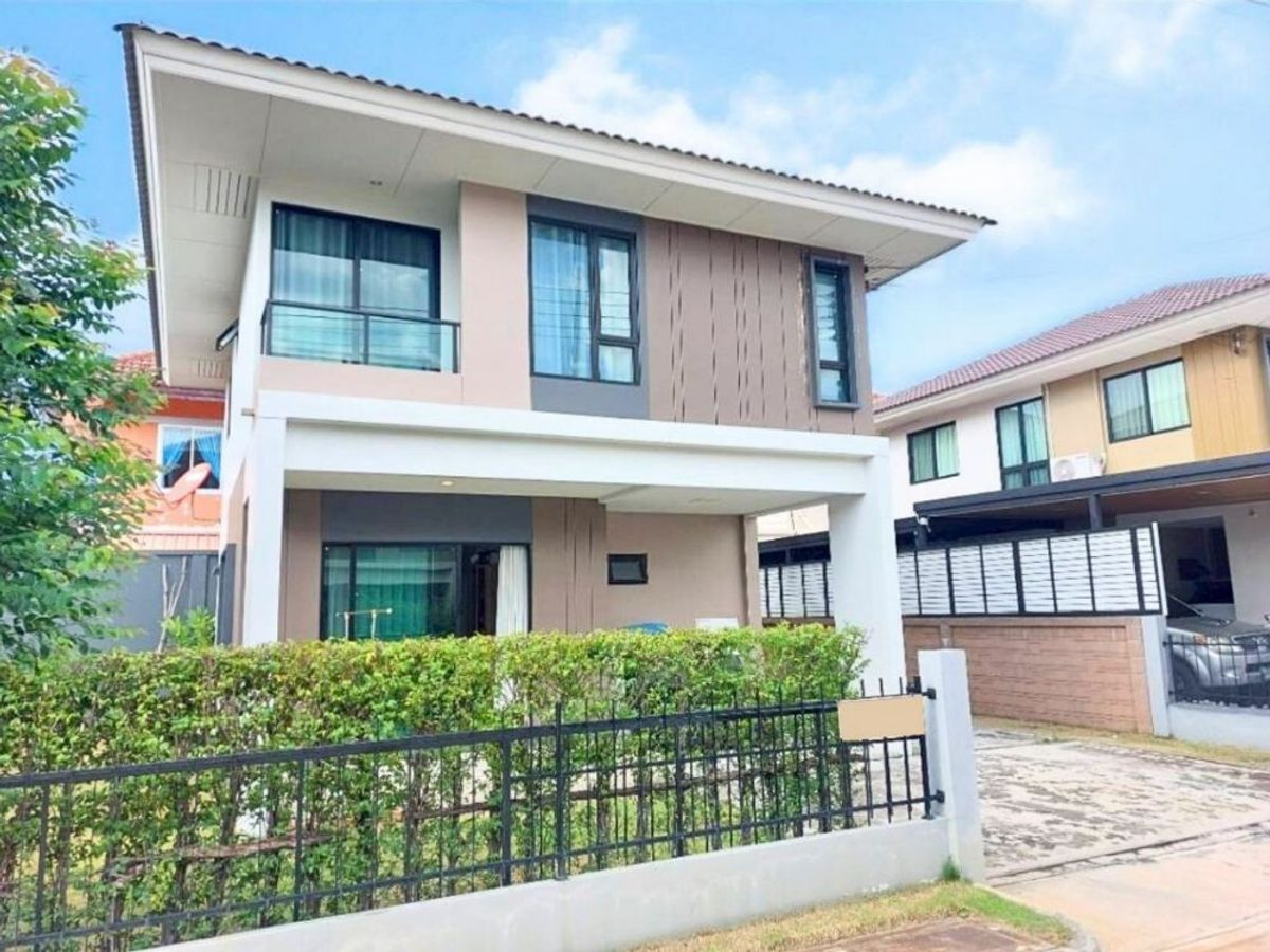 For SaleHousePathum Thani,Rangsit, Thammasat : House for sale, Kanasiri Rangsit, Khlong 2, in good condition, ready to be the cheapest in the project near BTS Khu Khot near Don Mueang Airport.