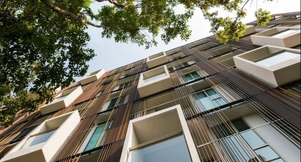 ขายคอนโด : ราคาดีมาก ห้องสวย ชั้นสูง คอนโด Low rise คุณภาพดีจากแสนสิริ ฟีลรีสอร์ท ทำเลทองใจกลางพร้อมพงษ์✨Via 31✨1 ห้องนอน 1 ห้องน้ำ ขนาด 46 ตร.ม ใกล้ BTS พร้อมพงษ์ Tel.0982645161 