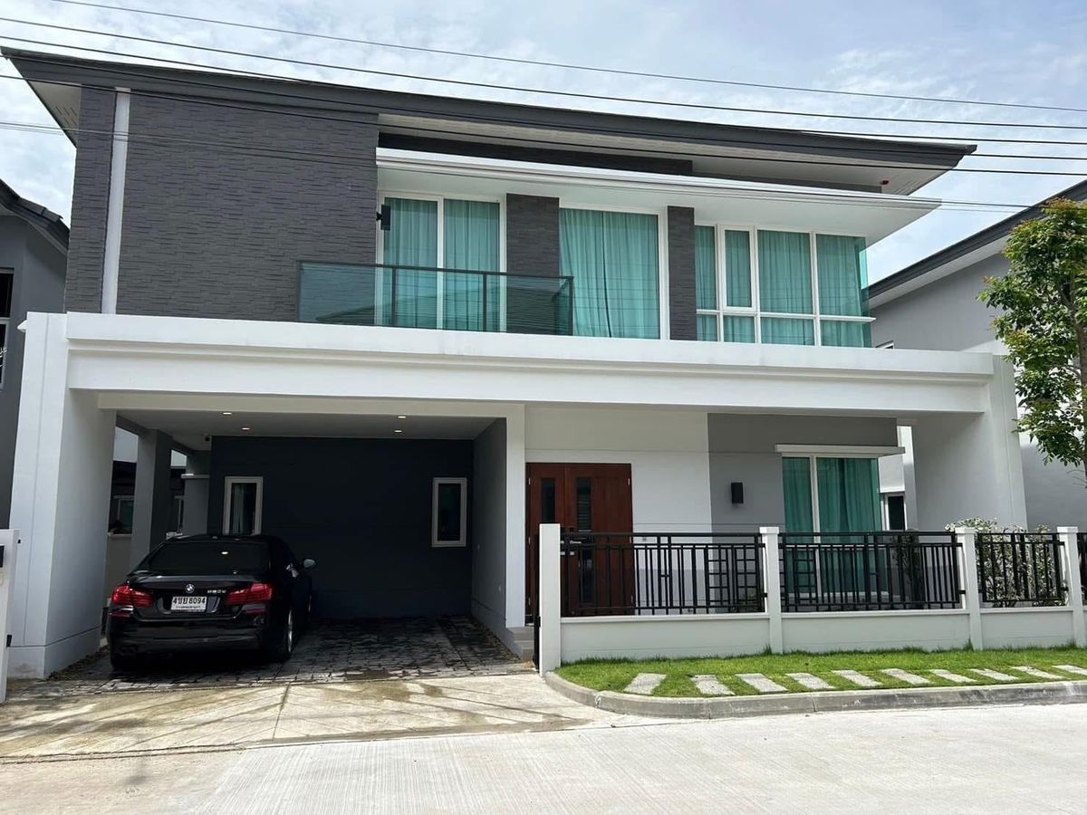 For RentHouseRathburana, Suksawat : PET Friendly 🐶🐶🐶 Detached house, 50.8 sq.while land, usable area 233 sqm. House style Serein with 2 floors living‼ ️‼ ️ The City Suksawat 64