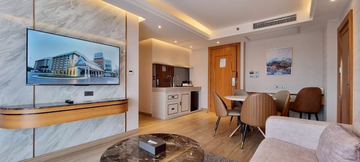 For SaleCondoPattaya, Bangsaen, Chonburi : Wyndham Jomtien 2 Bedrooms For Sale