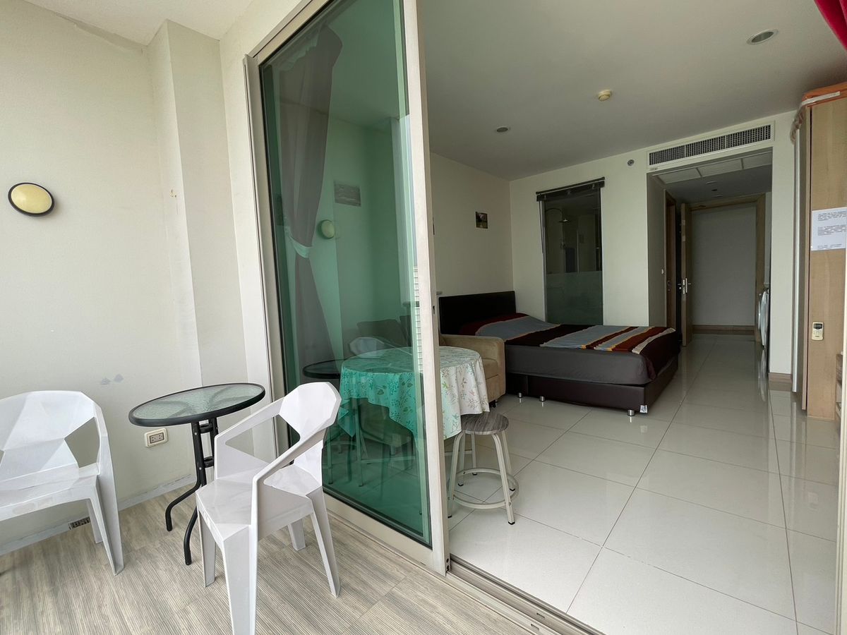 ขายคอนโดแจ้งวัฒนะ เมืองทอง : For sale Condo Riviera Wongamat Foreign quota (S03-2001) 