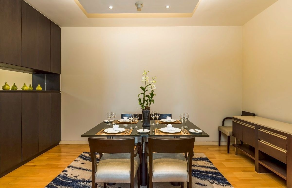 ให้เช่าคอนโดสุขุมวิท อโศก ทองหล่อ : ✨ให้เช่า คอนโดหรู 2ห้องนอน เฟอร์นิเจอร์ตกแต่งพร้อมเข้าอยู่ ระเบียงวิวสวยมองเห็นตึกสูง ตั้งอยู่ใกล้กับสถานที่ท่องเที่ยวสำคัญของกรุงเทพมหานคร