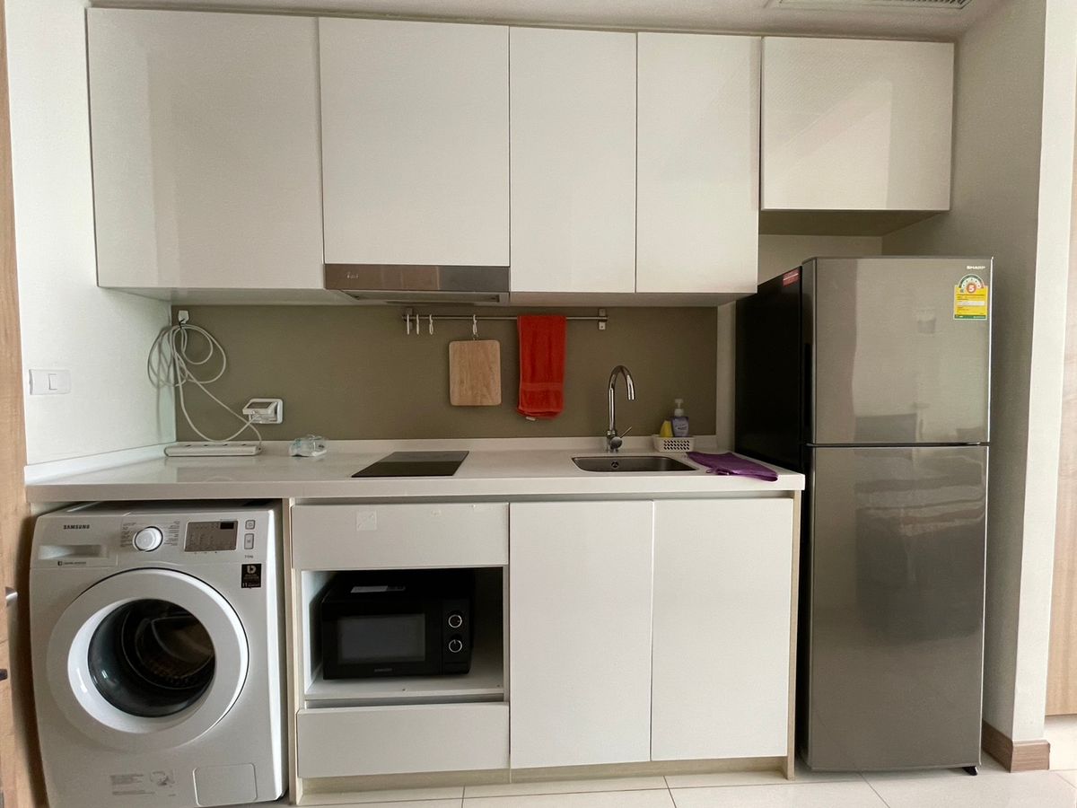 ขายคอนโดแจ้งวัฒนะ เมืองทอง : For sale Condo Riviera Wongamat Foreign quota (S03-2001) 