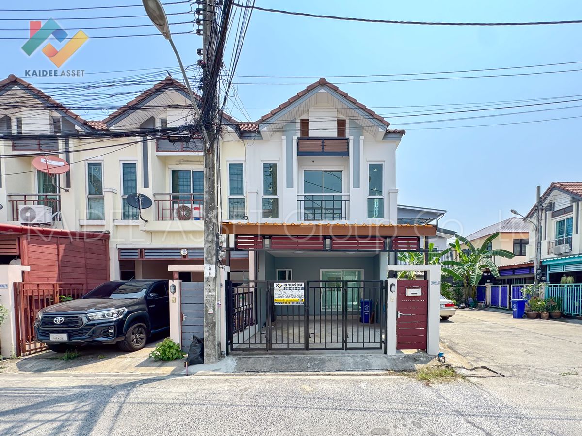 For SaleTownhomeNawamin, Ramindra : Townhouse behind the renovated corner !!!!!