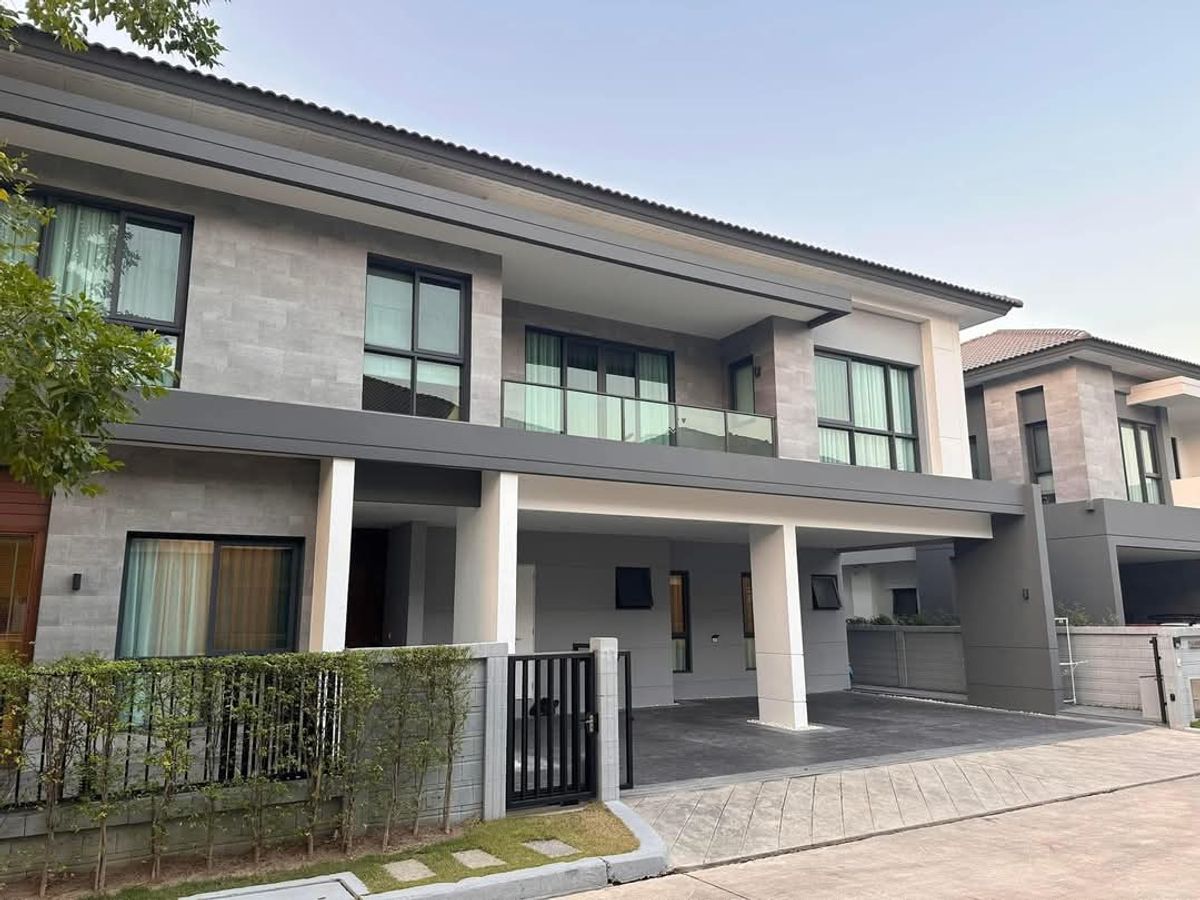 For RentHouseRama5, Ratchapruek, Bangkruai : 2 -storey detached house for rent, The City Rama 5, Angkorn Inthara, a large, beautiful house, ready to go in.