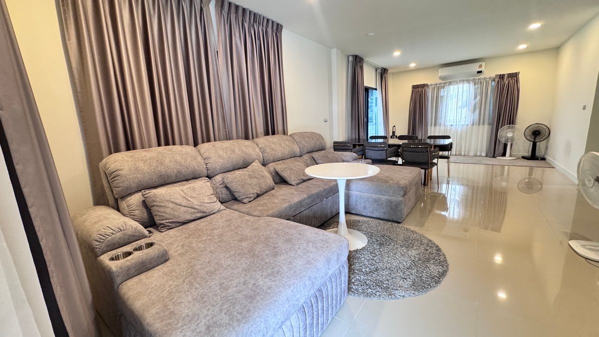 For RentHouseLadkrabang, Suwannaphum Airport : 🐶🐱Pet Friendly 🐱🐶✅ Ready to stay ✅  Rent a detached house, Centro Onnut-Suvarnabhumi