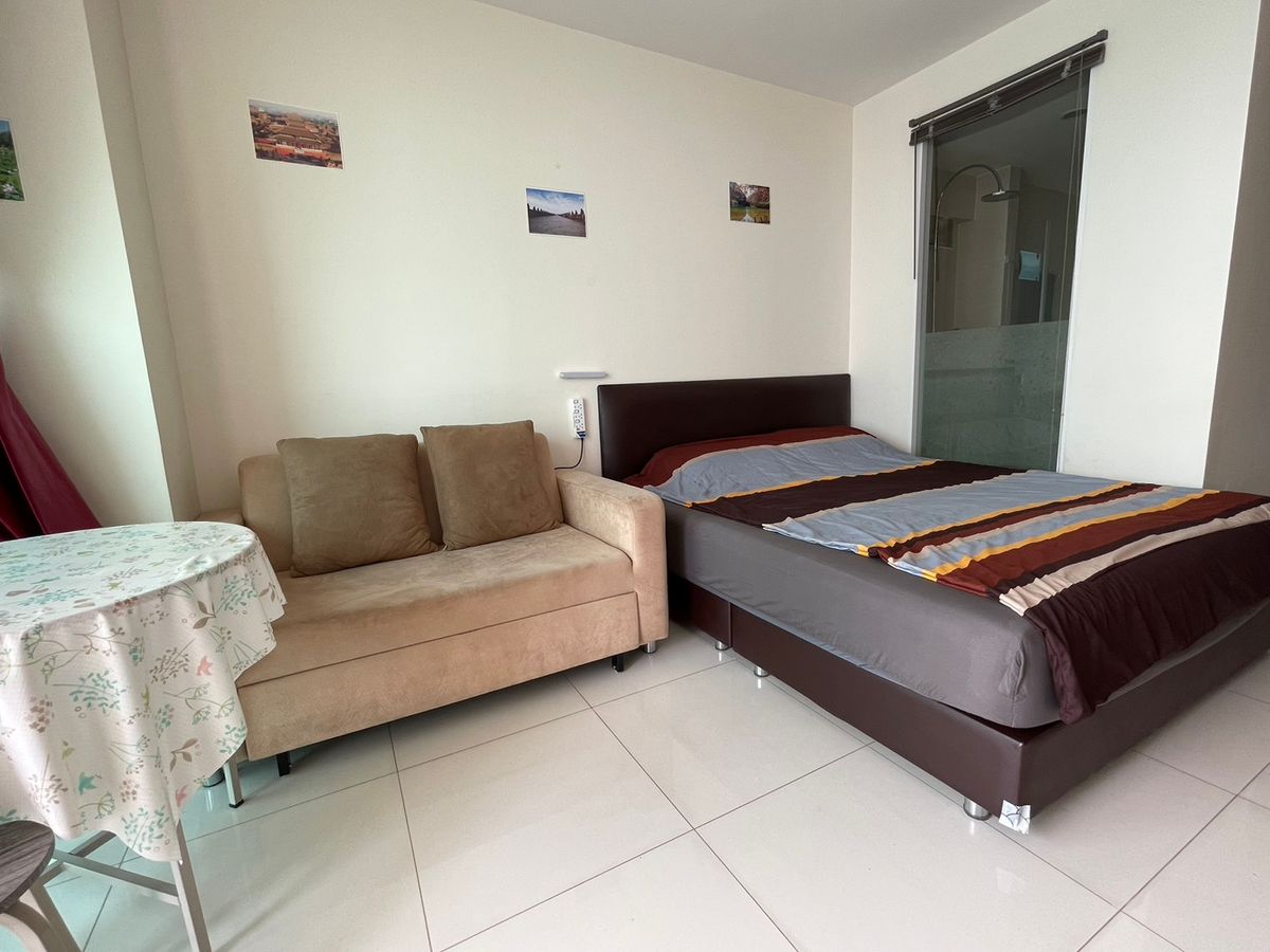 ขายคอนโดแจ้งวัฒนะ เมืองทอง : For sale Condo Riviera Wongamat Foreign quota (S03-2001) 