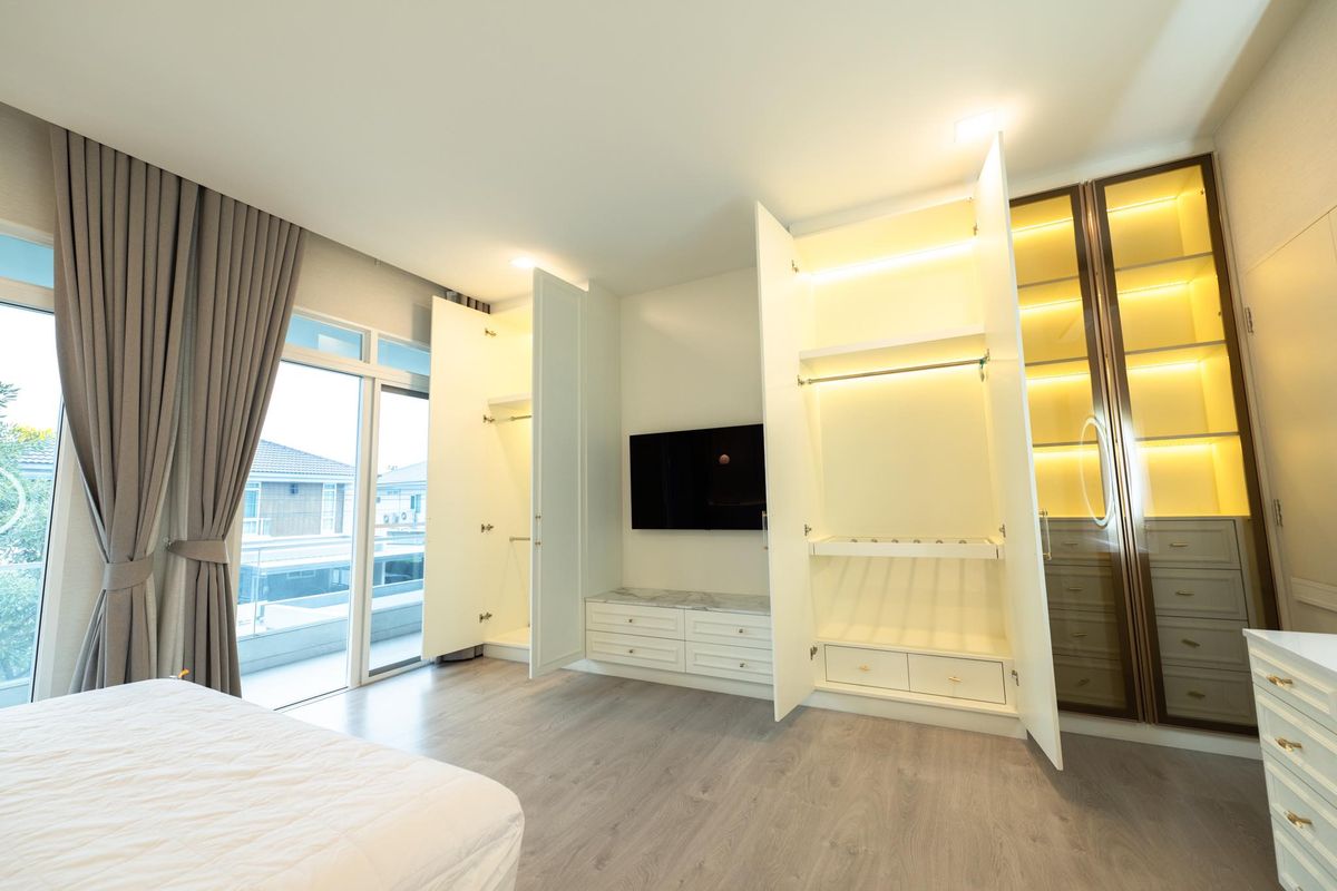 HouseLadkrabang, Suwannaphum Airport : K-6323 Sell! Detached house, Manthana, Bang Na Wong Ring, ready to be near Mega Bangna