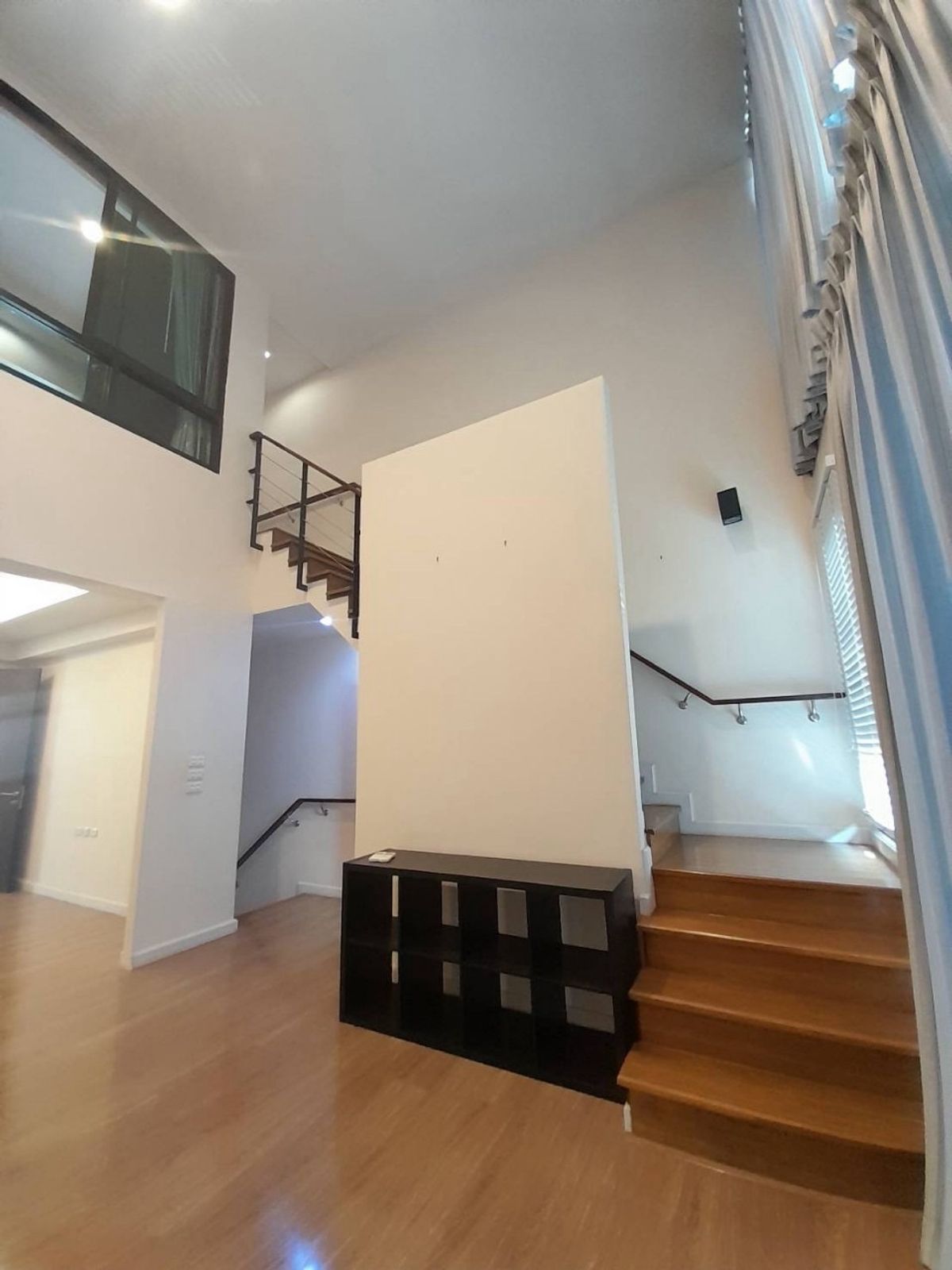 ขายทาวน์โฮมอ่อนนุช อุดมสุข : 📢👇ขายพร้อมผู้เช่า ถึง มีนาคม 2026
Townhome 3 ชั้นครึ่ง ราคาดี เงียบสงบ เดินทางสะดวก ใกล้จุดขึ้นลงทางด่วน