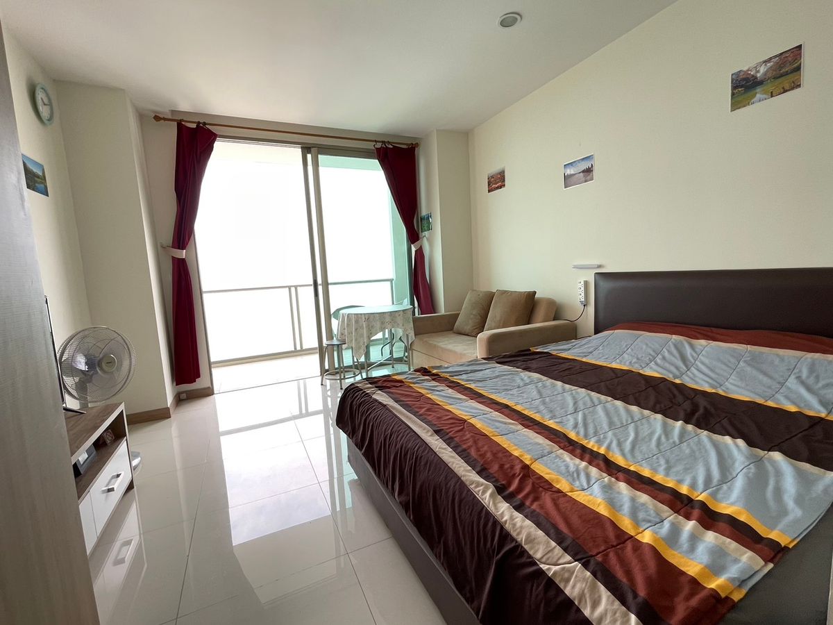 ขายคอนโดแจ้งวัฒนะ เมืองทอง : For sale Condo Riviera Wongamat Foreign quota (S03-2001) 