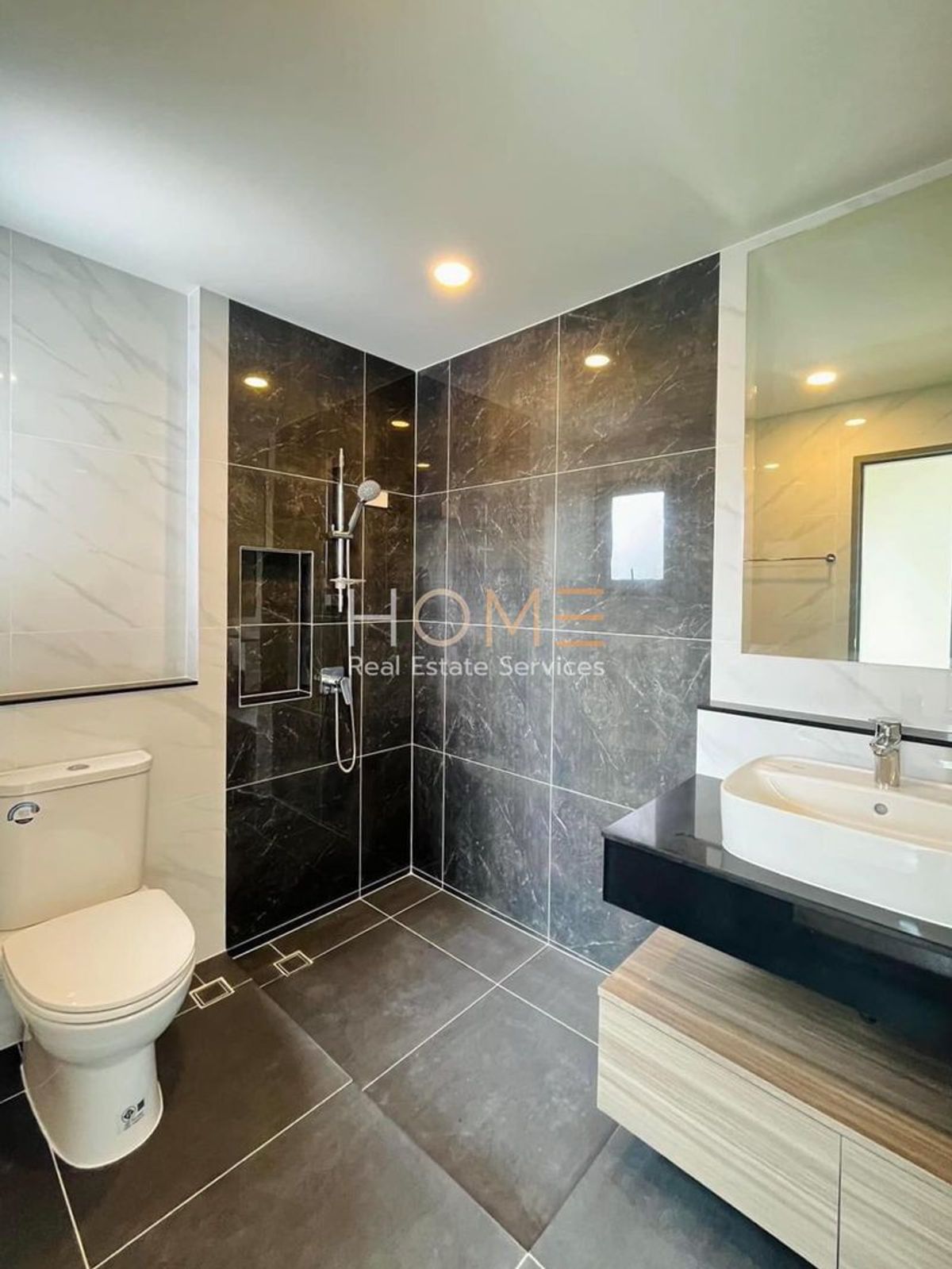 ขายบ้านลาดกระบัง สุวรรณภูมิ : ประหยัดเป็นล้าน 🔥 เดอะ ซิตี้ สุขุมวิท - อ่อนนุช / 4 ห้องนอน (ขาย), The City Sukhumvit - Onnut / 4 Bedrooms (FOR SALE) FON017