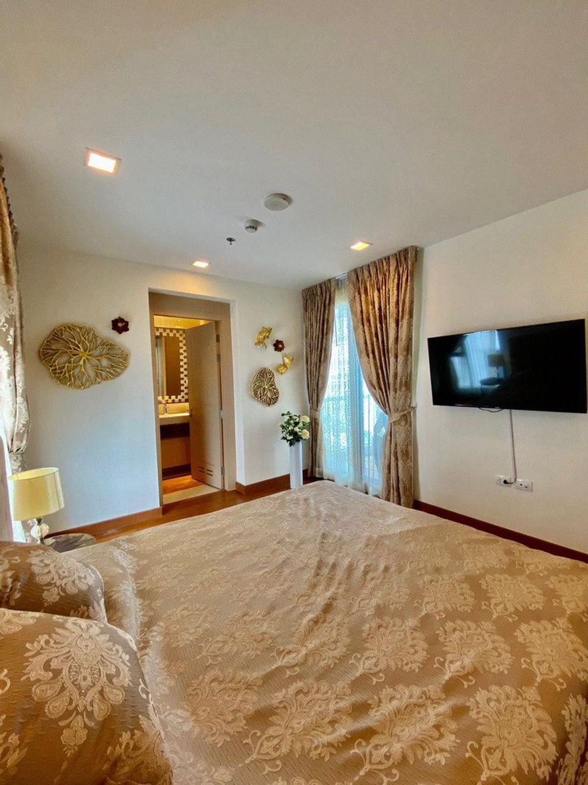 For SaleCondoPattaya, Bangsaen, Chonburi : For sale Condo The Palm Wongamat SUPER HOT SALE 2 bedrooms / 2 bathrooms (S03-2000)
